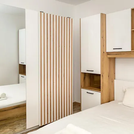 شقة Cozy Flat I Close To Sea Garden & Sports Palace By Flat Mаnаger فارنا