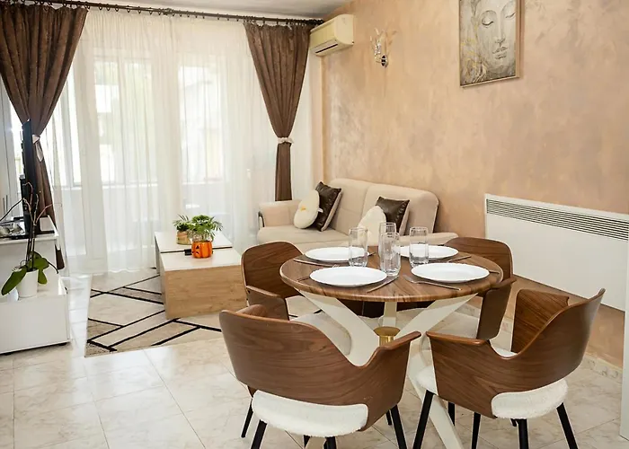 Cozy Flat I Close To Sea Garden & Sports Palace By Flat Mаnаger شقة